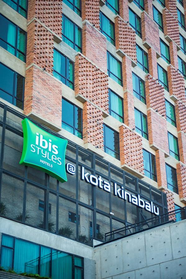 Готель Ibis Styles Kota Kinabalu Inanam Екстер'єр фото